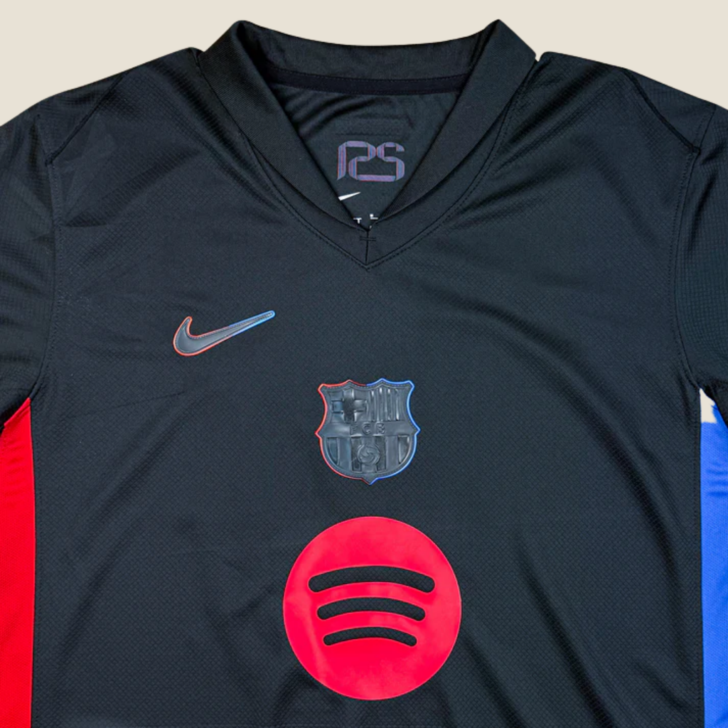 Barcelona Visitante 2024/2025