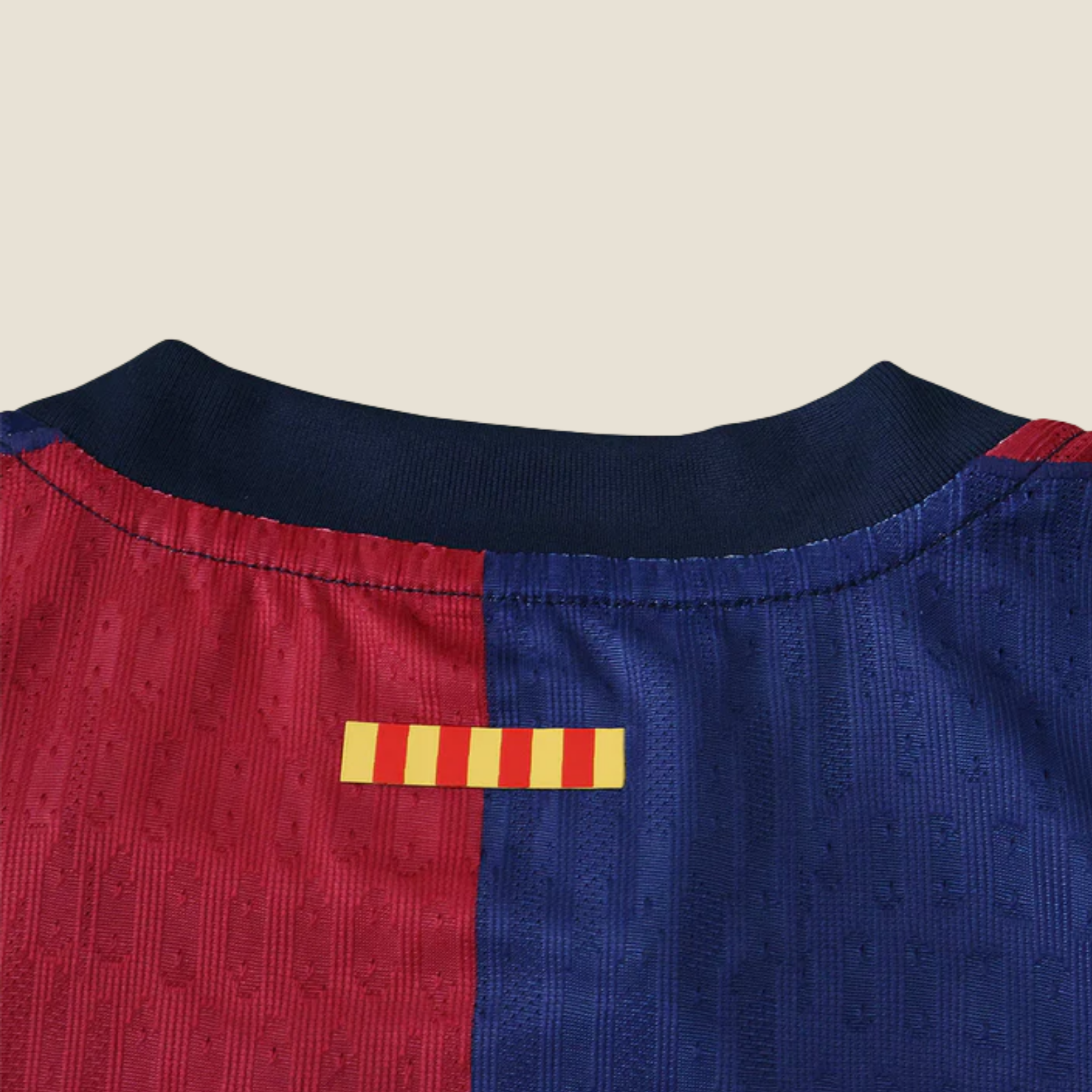 BARCELONA X TRAVIS SCOTT LOCAL 2024/2025