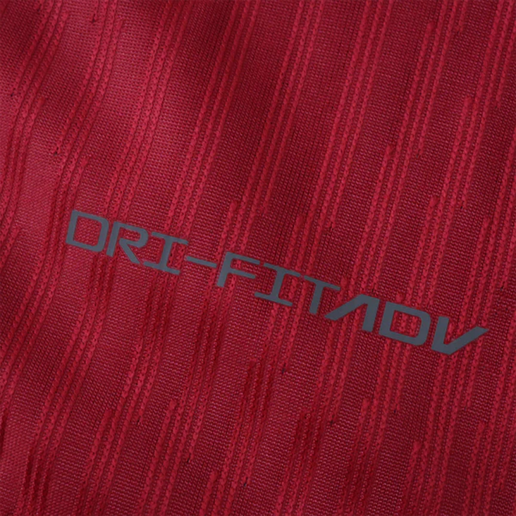 BARCELONA X TRAVIS SCOTT LOCAL 2024/2025