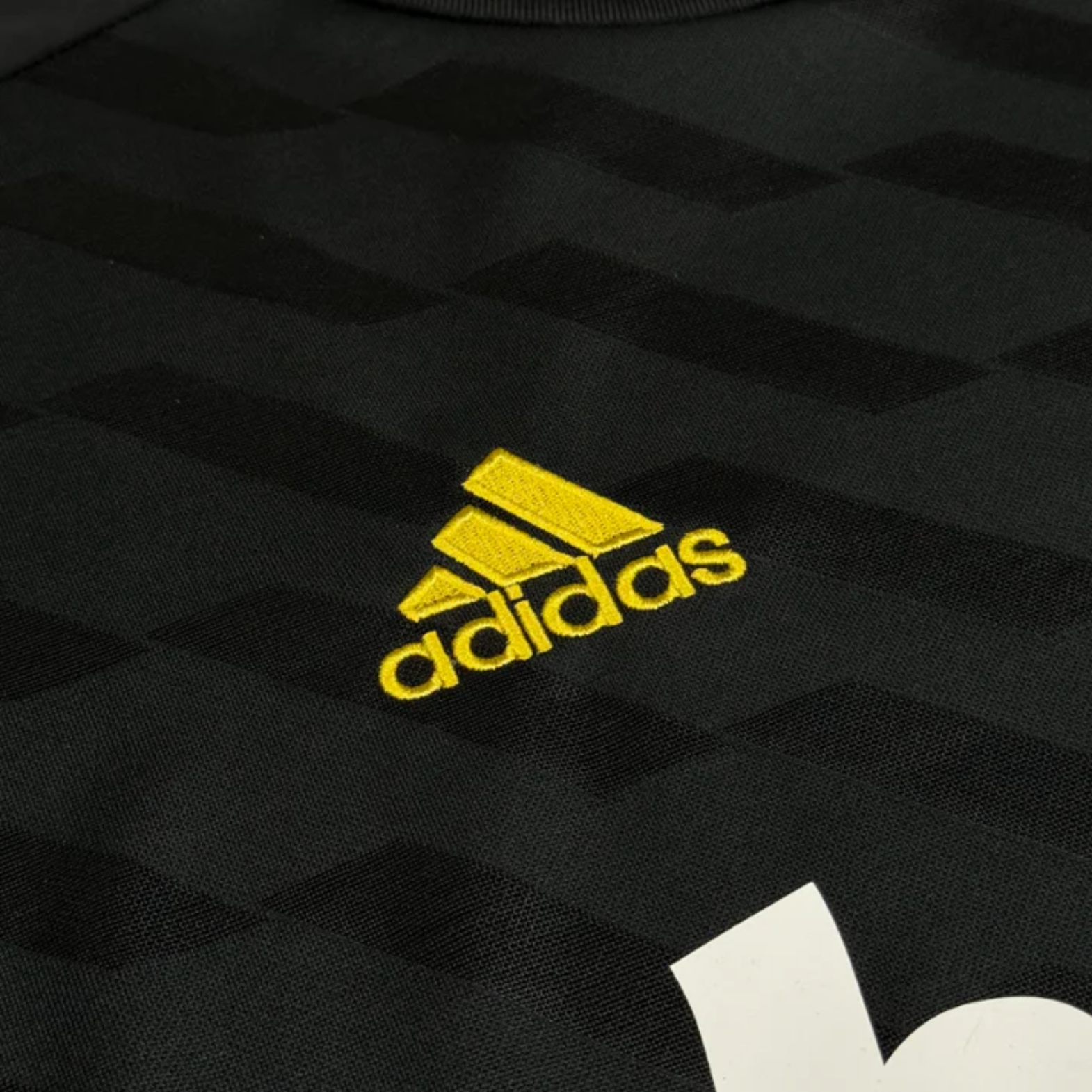 Jersey Visitante Real Madrid 2011-2012 Manga Larga