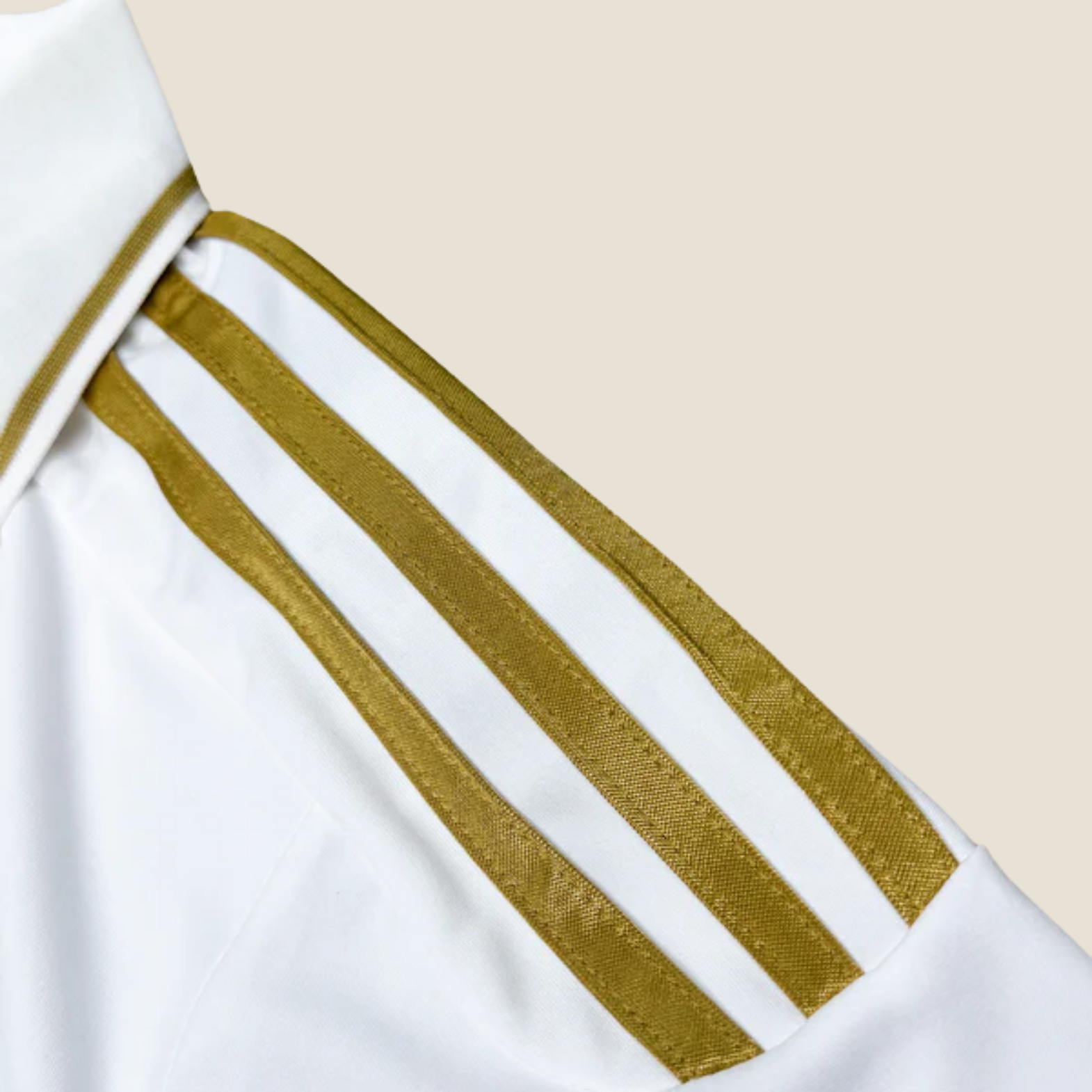 Jersey Local  Real Madrid 2011-2012